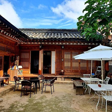 Namhyundang - Hanok Korean Traditional House Seoul Exterior photo