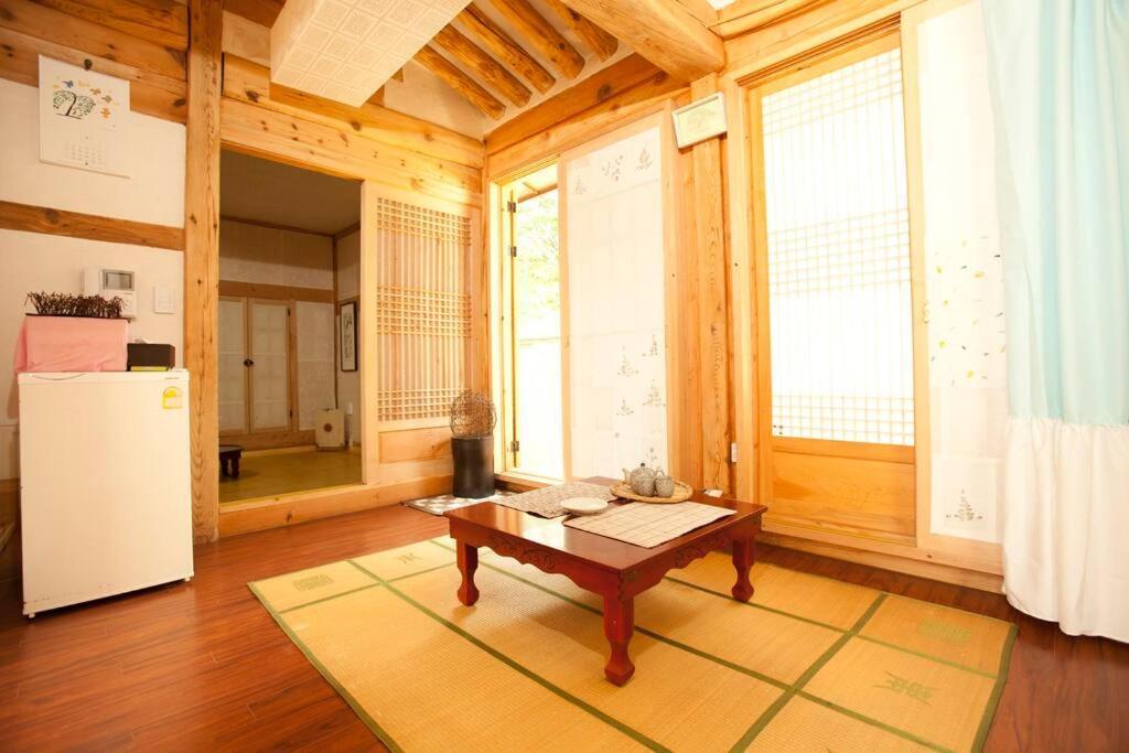 Namhyundang - Hanok Korean Traditional House Seoul Exterior photo